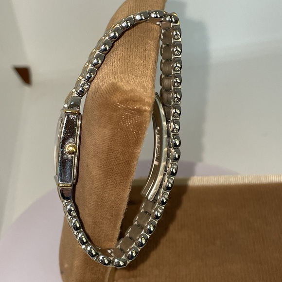 Vintage CROSS Swiss Timepiece Watch Stainless Steel Yellow Gold Water Resistant - Picture 3 of 15